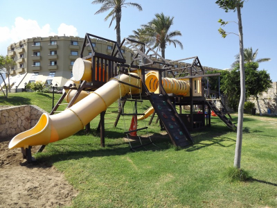 Çınar Ahşap | NET HOLDİNG - MERİT PARK OTEL - KIBRIS